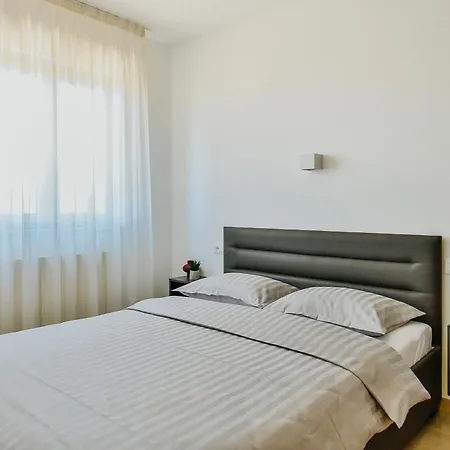 Appartement Rudan 2